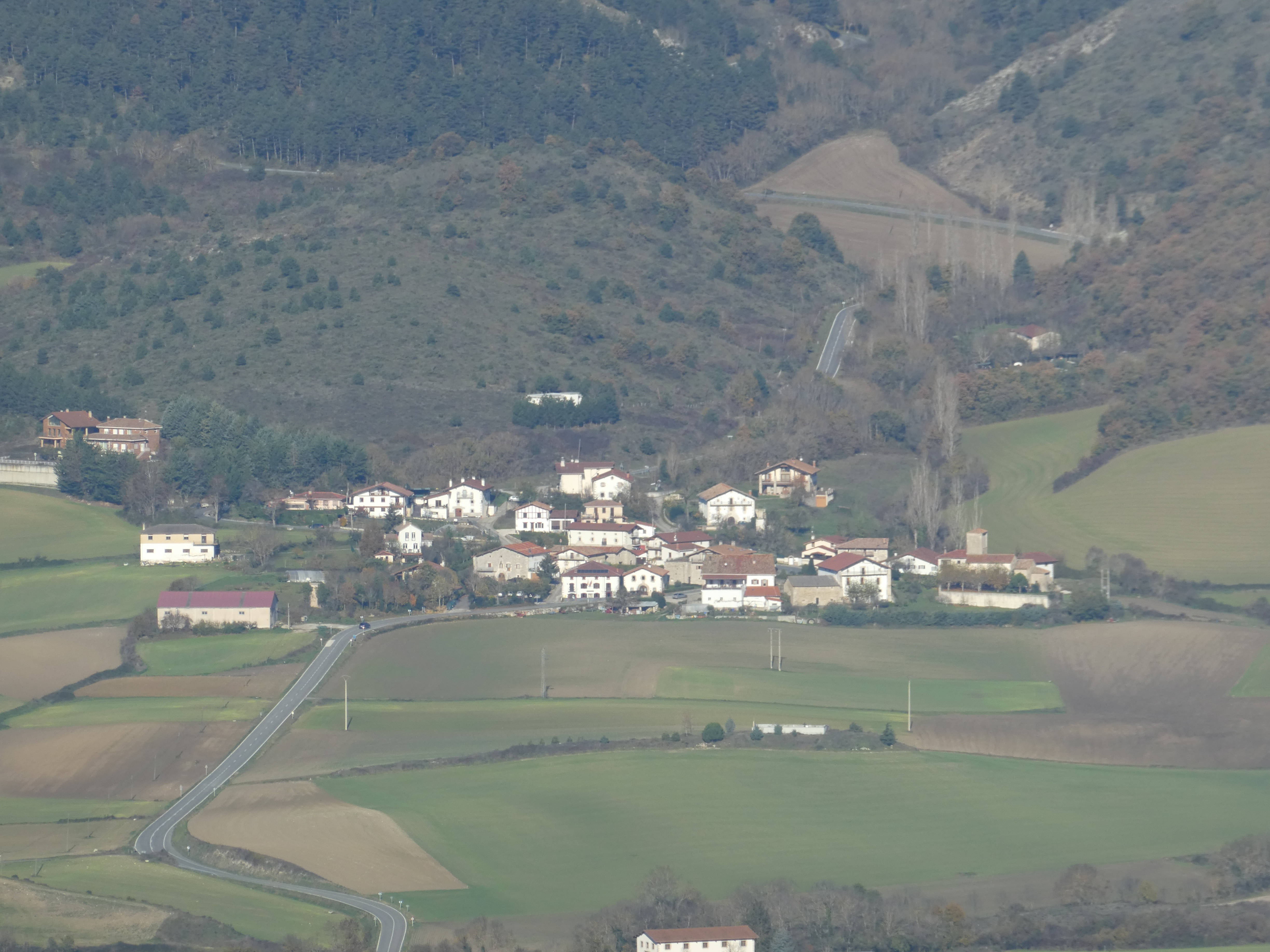 Markalain Ezkaba menditik ikusirik. Peio Kamino Kaminondoren argazkia.